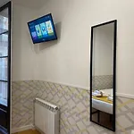 Hostel Insidehome Centro -hab Con Bano Privado En El Centro Y Opcion De Parking- *