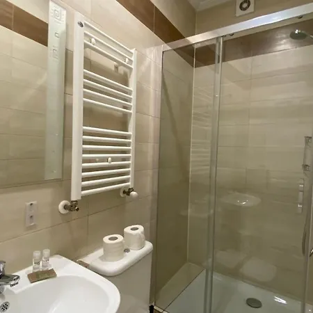 Insidehome Centro -hab Con Bano Privado En El Centro Y Opcion De Parking- 3*