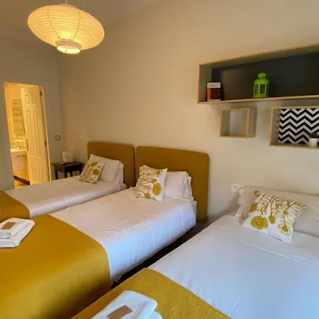 Insidehome Centro -hab Con Bano Privado En El Centro Y Opcion De Parking- بيت شباب *