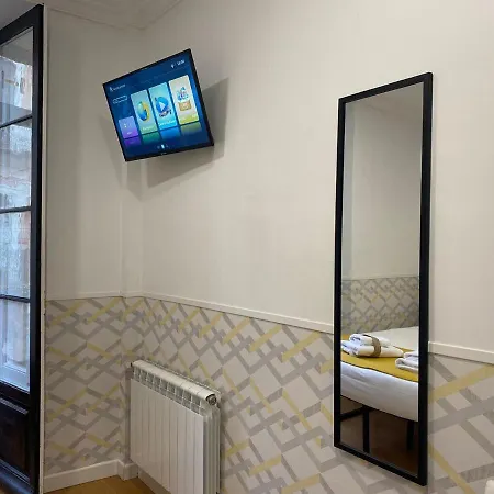 Pensión Insidehome Centro -hab Con Baño Privado En El Centro Y Opcion De Parking- 3*