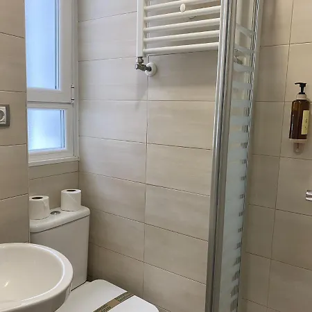 Insidehome Centro -hab Con Bano Privado En El Centro Y Opcion De Parking- 3*