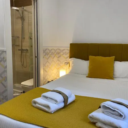 Guest house Insidehome Centro -hab Con Bano Privado En El Centro Y Opcion De Parking-