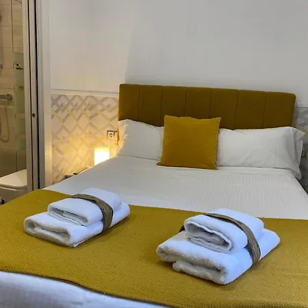 Insidehome Centro -hab Con Bano Privado En El Centro Y Opcion De Parking- باياذوليد