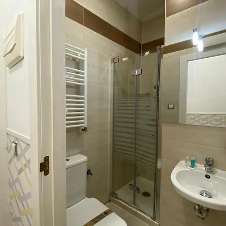 Guest house Insidehome Centro -hab Con Bano Privado En El Centro Y Opcion De Parking- 3*