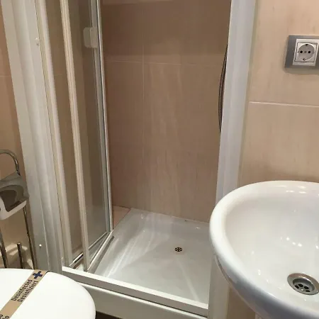 Insidehome Centro -hab Con Bano Privado En El Centro Y Opcion De Parking- Guest house 3*
