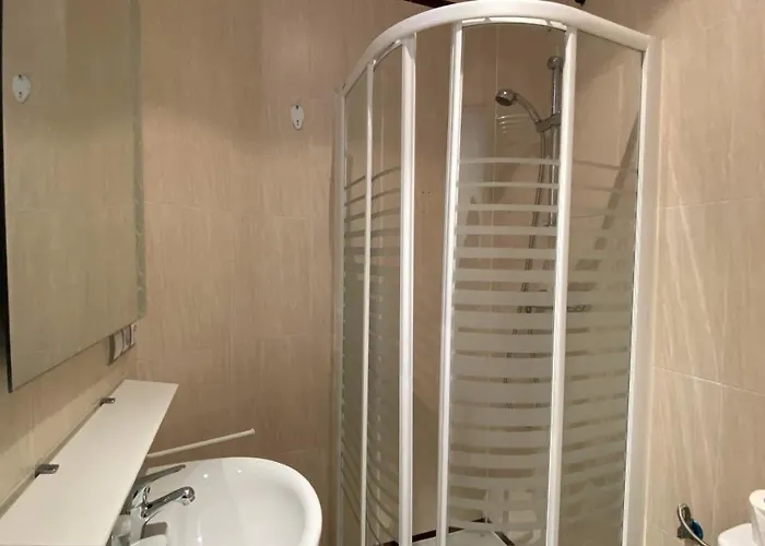 Ostello Insidehome Centro -hab Con Bano Privado En El Centro Y Opcion De Parking-