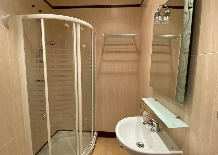 Albergue Insidehome Centro -hab Con Bano Privado En El Centro Y Opcion De Parking-