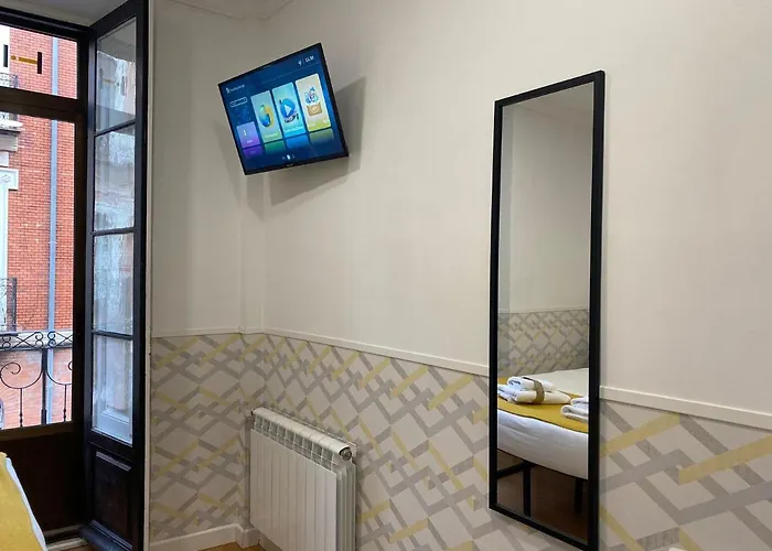 Ostello Insidehome Centro -hab Con Bano Privado En El Centro Y Opcion De Parking- *