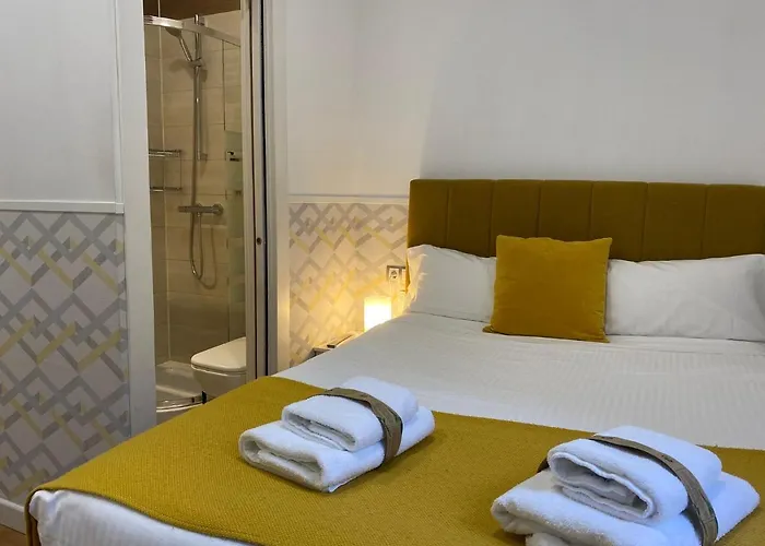 Hostel Insidehome Centro -hab Con Bano Privado En El Centro Y Opcion De Parking-