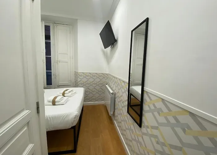 Insidehome Centro -hab Con Bano Privado En El Centro Y Opcion De Parking- Ostello