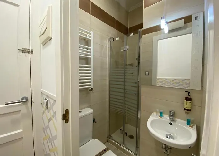 Ostello Insidehome Centro -hab Con Bano Privado En El Centro Y Opcion De Parking- *